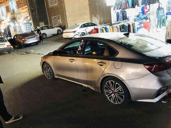 كيا فورتي موديل2023 فئة الـGT مكينه 1.6 توربو 🚀🤩
ماشيه 30الف ميل 

المواصفات فول 1/1 اعلى مواصفات بال جي تي
الحادث مثل مموضح بالصوره +الايرباك مال البرده والكشن فقط

كير dct ( دبل كلج ) + فتحة سقف + قياده نصف اليه 
تحديد مسار + كاميرا + حساسات خلفيه + رادارات جانبيه 
داخل جلد خيط احمر + تدفئه تبريد بالمقاعد 

فول تحكمات ستيرن جهتين + سستم صوت هارمن كاردن 
12 سماعه سستم خيالي + ليد اناره داخليه حفر علامه gt
مكان السيارة بغداد الخطيب الزراعي شارع خوله 
الرقم***********
السياره وكاله  2029يلا تنفك واصير حره
