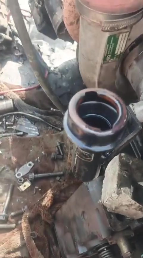البيع محركات ميسيبوشي  ٦سلندر وقماير  نيسان كابسه حديث محركات نيسان حديث  كيرات نيسان مجموعه نيسان العنوان ساحة مظفر هاتف ***********

