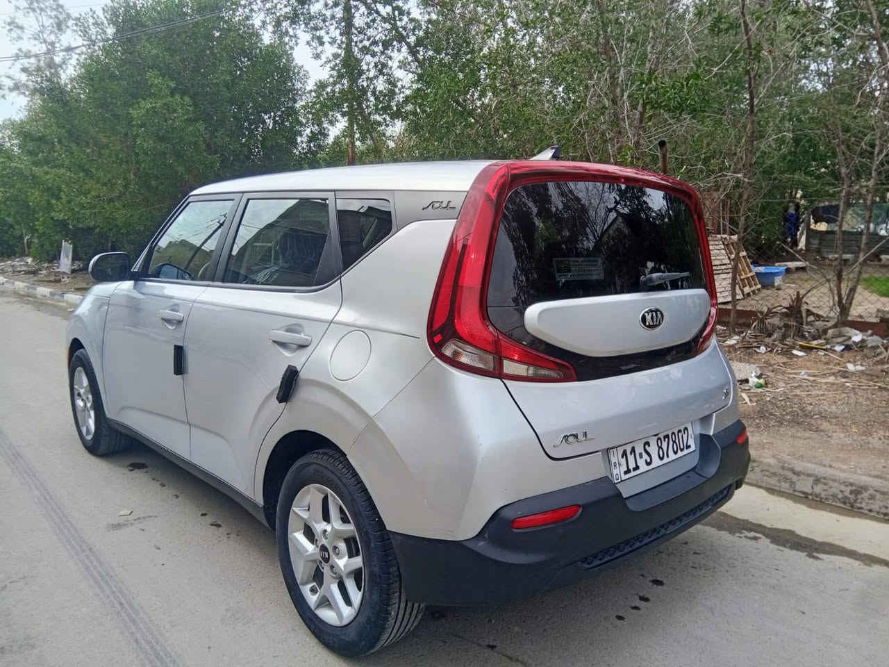 السلام عليكم كيا صول موديل ٢٠٢٠ وارد امريكي حادث بنيد وجاملغ سونار منشور مكينة ٢٠٠٠ كير اي تي ماشية ٤٦ العنوان بغداد الامين الثانية شارع النواب الرقم *********** السعر ١١٢ وبيه مجال شي بسيط
