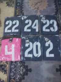 ملابس • ٥ قطع • توصيل