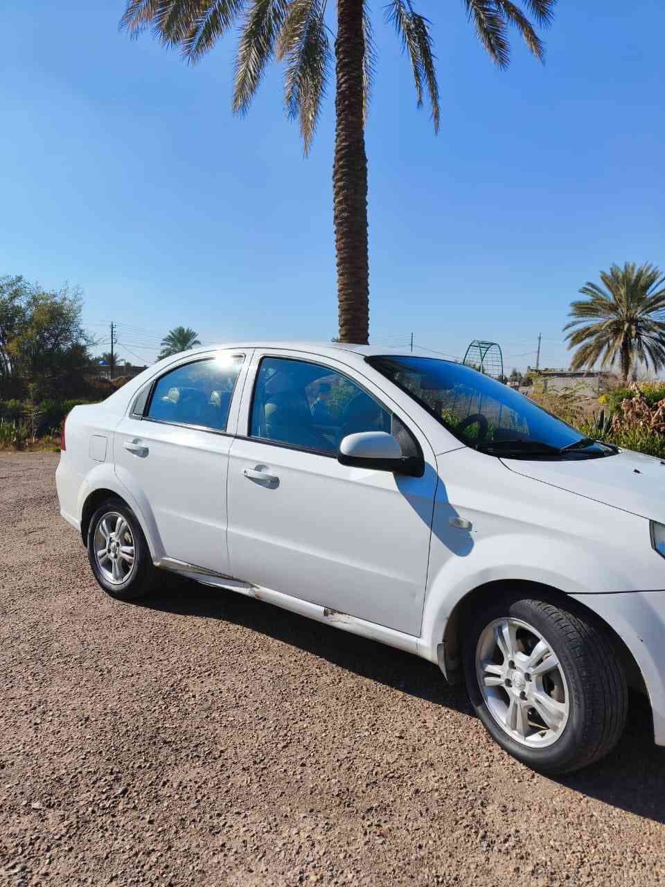 ا
السلام عليكم أفيو رافون موديل ١٧ بيها صبغ خشم البنيد وصبغ بركن البكلايت الخلفي محرك مجفت جديد سيارة جاهزة ماتصرف عليه السعر ٧٥ ورقة 
بغداد التاجي تلفون  *********** و***********
