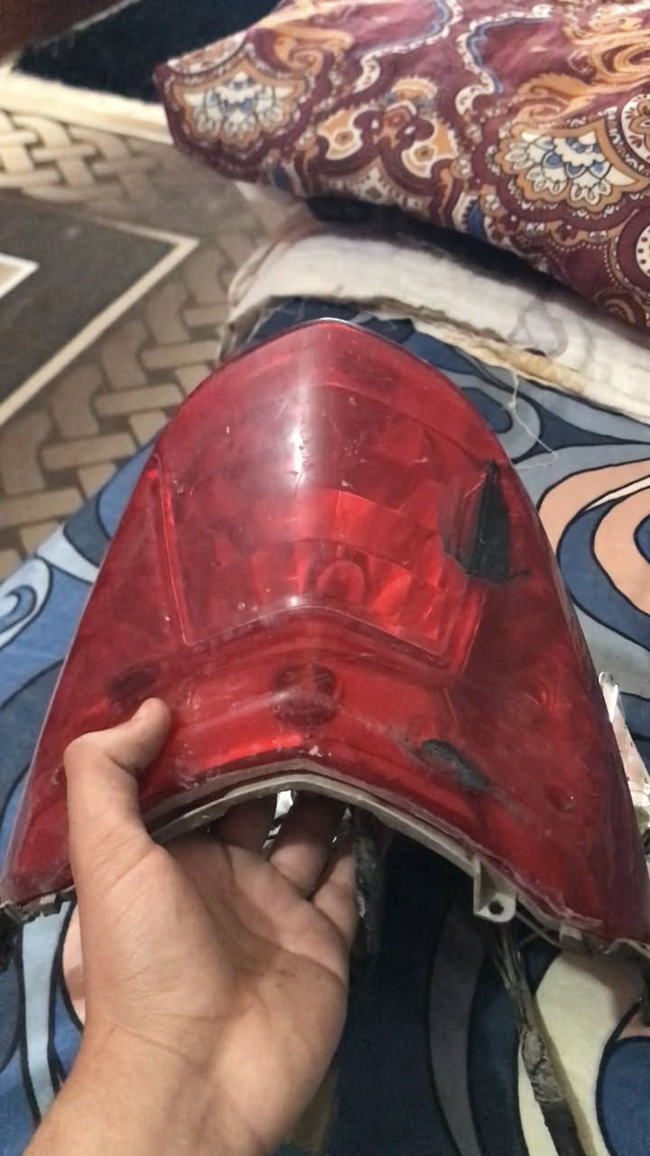 غراض للبيع بگ لايتات شغالات يرهمن للعدلة ومنغولي ثنينهن ب ١٠ سلف سكنس تجاري شغال ب ٥ مرايات ب ٥ جديدات مال حاوية عقل رياضي ٨ نمر ب ٨ قبغ فلاوين NCY ب ٤ قطرة ٧ الوان تعبانة ب ٣ اشاير بدون كلشي ب ٥ كلج امامي تجاري ناقصة خرز ب ٨ بوشة ٥٥ تجارية ب ٨ توصيل موجود لكل العراق مكاني ديالى ***********
