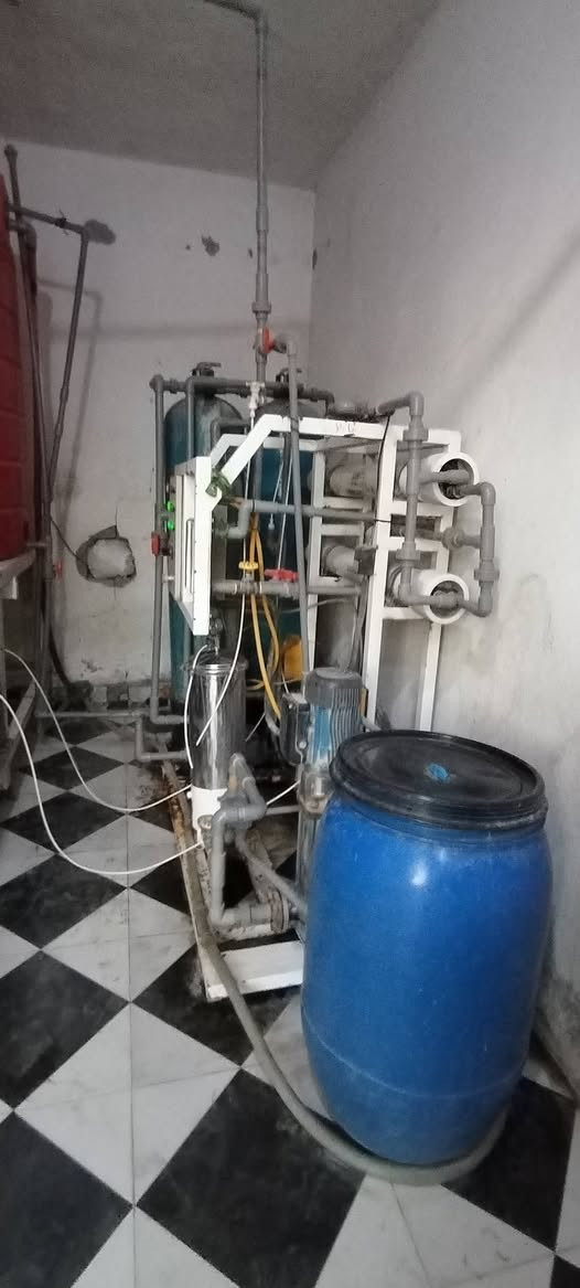 محطة ماء ارو للبيع 
سلام عليكم 

محطة ام النص متر. تحتوي على تانكيات اثنين سعت الفين لتر 

محافظة واسط 

الاستفسار 
اتصل على     ***********
