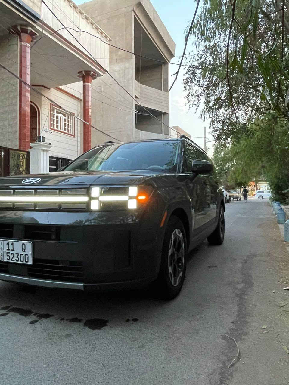 السلام عليكم 

هونداي سنتافي 2024 الشكل الجديد 
وارد امريكي مكفوله من الصبغ 
فول مواصفات عدا البانوراما 
لون زيتوني وداخل ابيض 
رقم بغداد باسمنا تحويل مباشر 
ماشيه 23 الف 
جاهزه وجديييييده لاخر حبه 
 
السعر 237 ورقه 

للاستفسار :- مكان السياره بغداد الصليخ *********** بغداد, العراق

