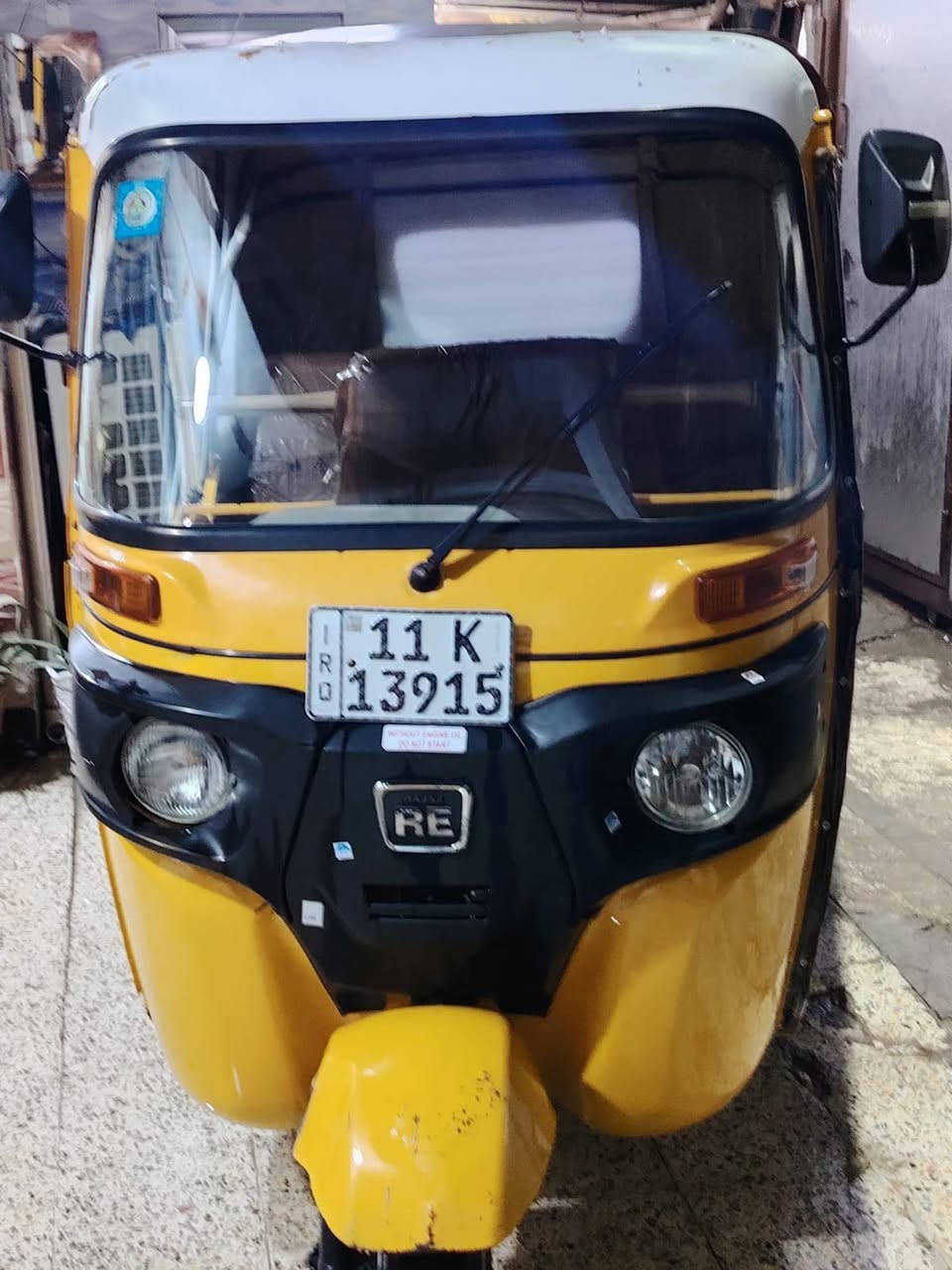 ***********
٢١ هزه جديده رقم بغداد بسمي 
جاهزه كبل للشارع 
السعر ٧و٨٠٠ وببه مجال 
مكان بغداد الكماليه
