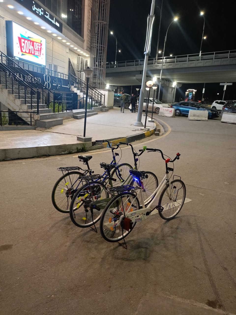 للبيع سانتوس 19 لون حليبي صفاره دك براس باسكل ربع مايعوزو غراض كامل موجودات مكفول من تاير إلى تاير نضيف حيل سعر 90 يرهم مراوس ويا اي شي كلوف سانتوس (( ماطور اي شي ) مكاني ايسر حي بكر يم جامع البديع


**إذا كنت صاحب هذا الإعلان وتريد حذفه لأي سبب، رجاءا أرسل رسالة إلى الدعم الفني**