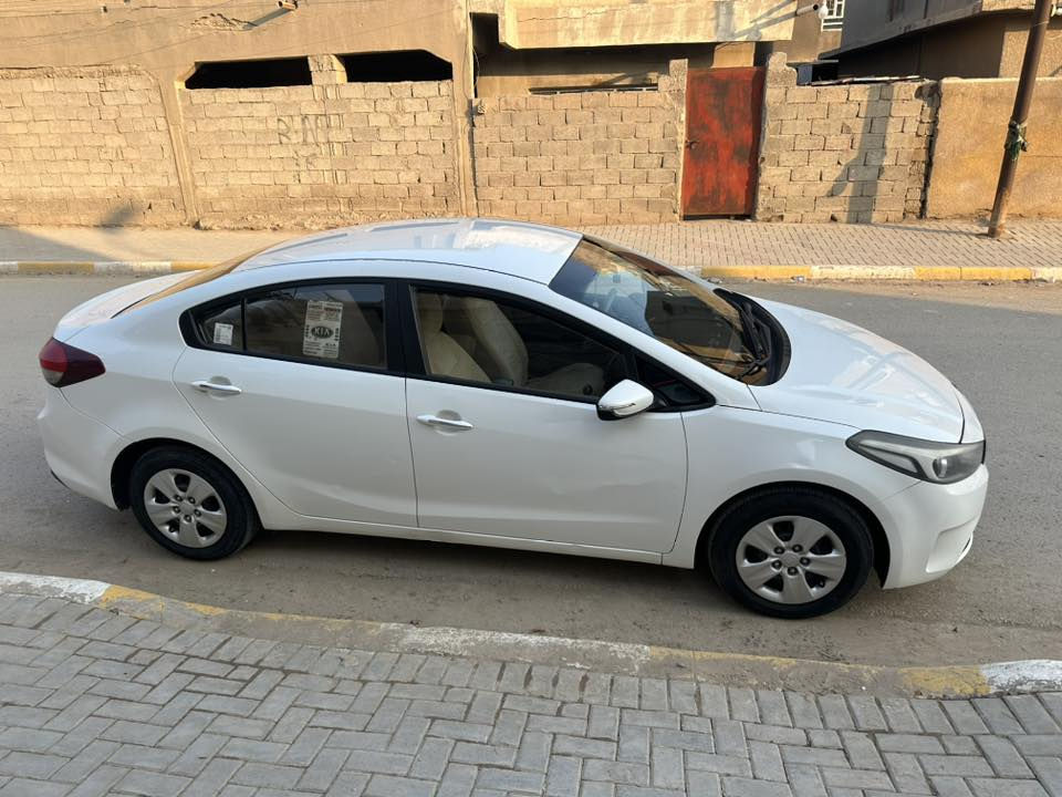 السلام عليكم 
سيراتو 2018 رقم سليمانية جديد سعرهة 144$
مكانهة واسط / الصويرة 
سونار موجود بالمنشور
***********
