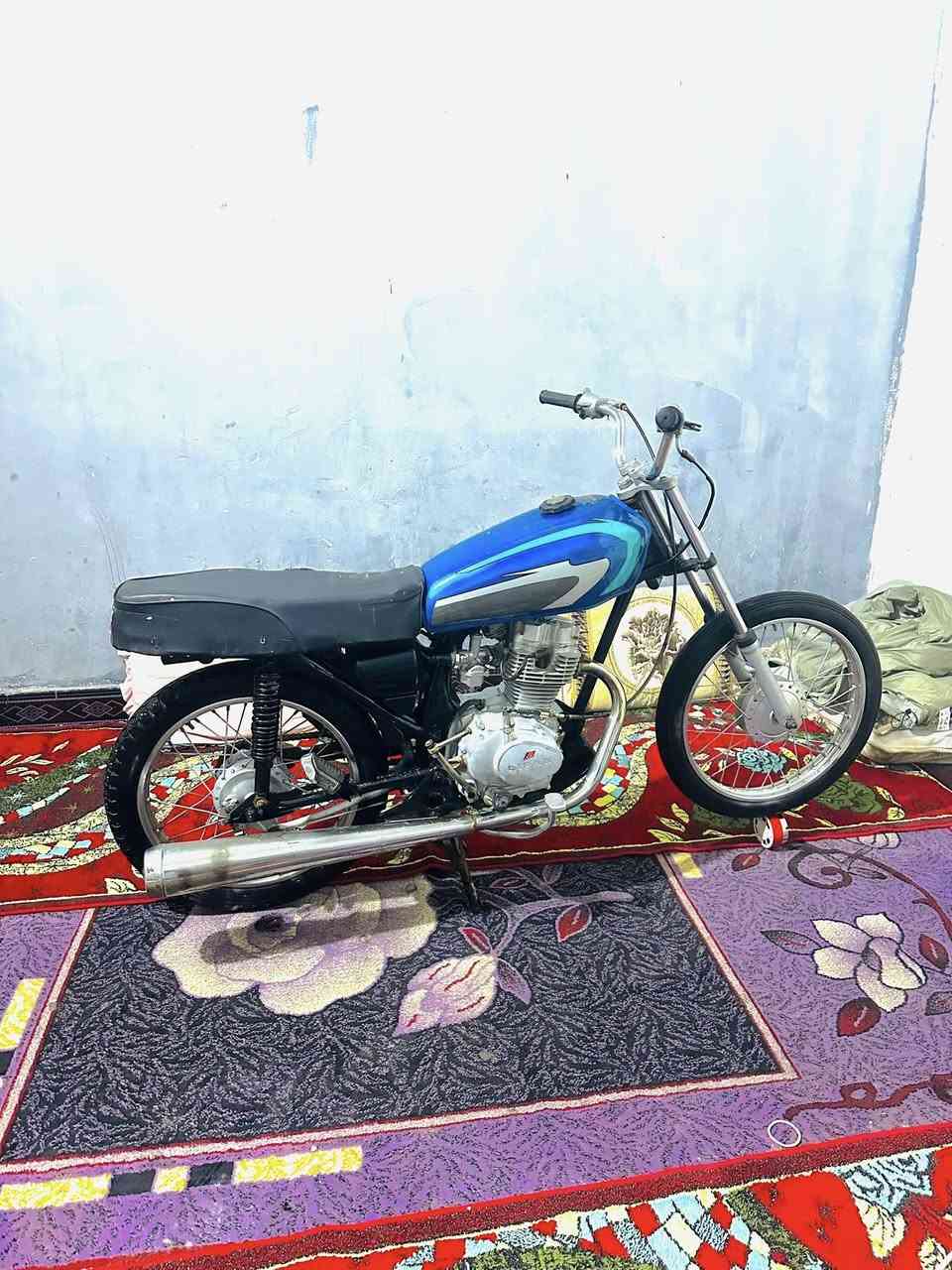 دراجه ايراني نضيفه مكينته بلجيس مامفتوحه ابد خرسه لا تبخير ولا تنقيص مكفوله نهضه ومعدل فول دبلات توه شادهن دزاجه جاهزه دكه وحده بكل وكت سعره 375 مكاني كزيزه رقمي ***********
