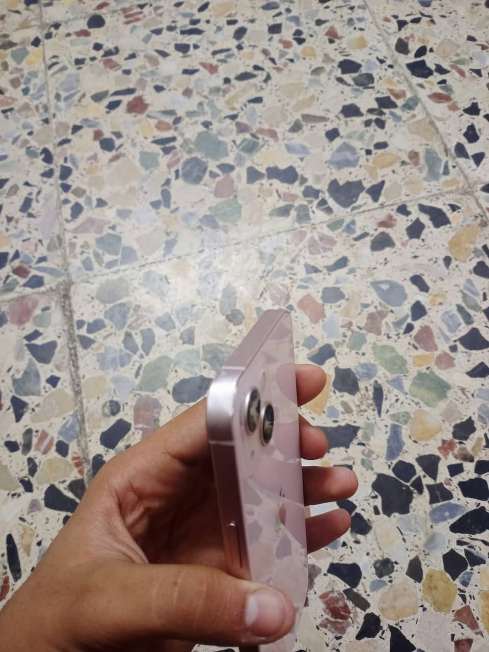 آيفون ١٣ عادي
ححبيبى الجهاز كلش نضيف بس بي هاذني ضربتين وشاشه مبدله بس اصليه بطاريه ٨٢ لا مبدله ولا مرفوعه والذاكره ١٢٨ فيس ايدي شغال كلشي شغال والسعر
٣٥٠ عندك استفسارع هاذه الرقمي ***********بغداد بلديات
