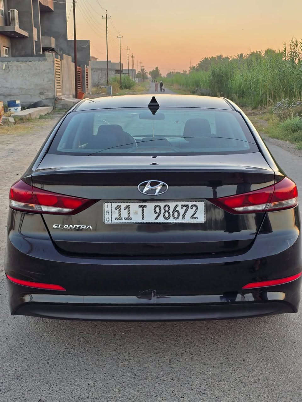 سلام عليكم 
النترا 2018 امريكي صبغ قطه وحده 
رادار تدفئه مقاعد كامره خلفيه شاشه محرك 2000 
السعر 125 وبيها مجال بسيط مكاني بعقوبه 
تواصل
 ***********
