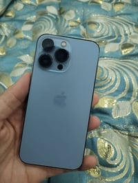 ايفون 13 برو فقط  نظيف كلش مبدل شاشة    وبطارية  ذاكره 128 تك.  شرط كل...