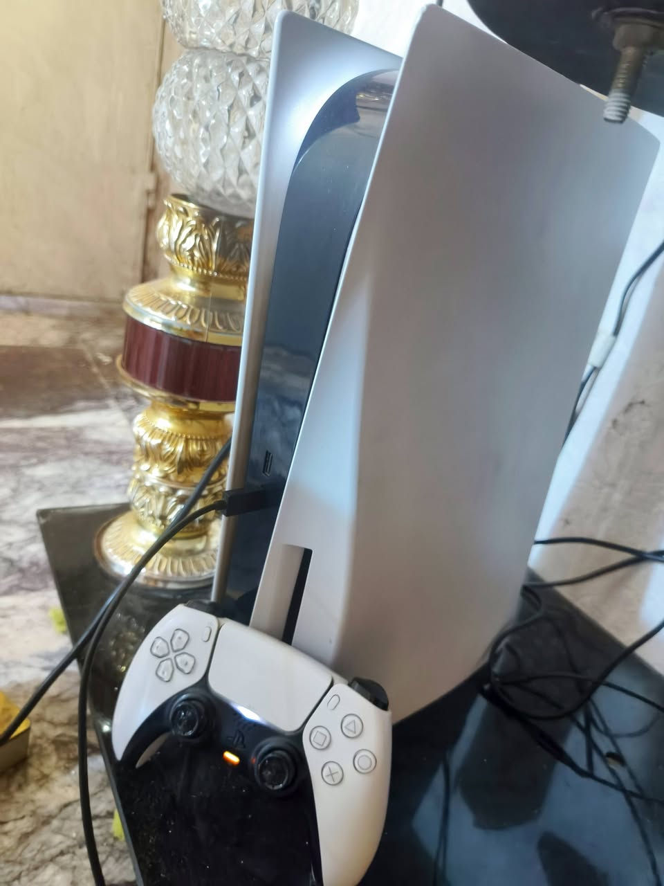 سلام عليكم جهاز سوني فايف فات مستعمل شهر فقط
سبب البيع ماعندي وقت ويا حساب بي لعبه كلفدثوتي III كامله السعر ٦٣٠ وبي مجال قليل مكاني بغداد مدينه الصدر  ***********
