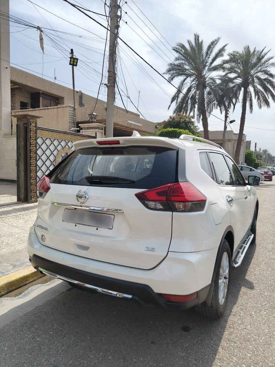 نيسان اكس تريل خليجي موديل 21 ماشية 123 الف كم  مكفولة من الصبغ  محرك 2500 فقط مكانتين بارد بدون صبغ كامرة 360 صدر  وتبريد على وضع الشركة فقط الدسكات مبدلة تخم تأير جديد  مكاني حي الجهاد الأطباء رقم الموبايل *********** باسمي رقم اربيل بغداد, العراق
