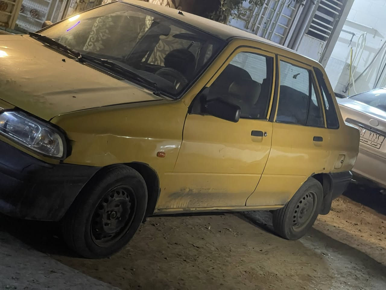 السلام عليكم 
سايبه موديل 15  مكينه  بيهة صوت خفيف   شواصي مكفولات صدر امامي خلفي جديد تخم تاير جديد كهربائيات كله شغال لايتات زنون سنتر لك شغال راعيهة متوفي ابيع اتكفل سرقه وعشائر فقط 
رايدها 16 ورقه وبيها مجال حك الجيه مكاني بغداد البلديات
***********
