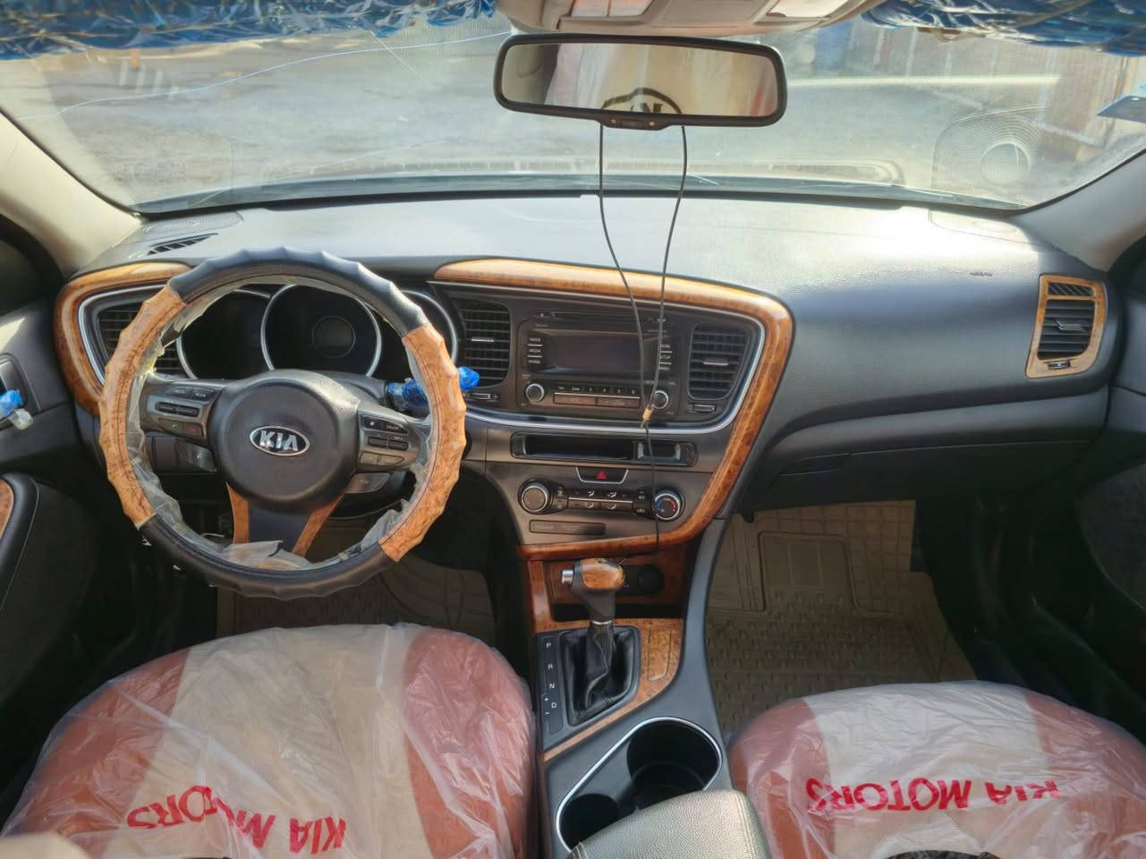 سلام عليكم كية اوبتيما وارد أمريكي ضرره جاملغ امامي بدون دواخل مكينه كير كفاله حداديه وتخم تاير جدد السعر ١١٥وبيه مجال رقم بغداد باسمي تحويل مباشر ما ***********لمديل٢٠٠١٥
