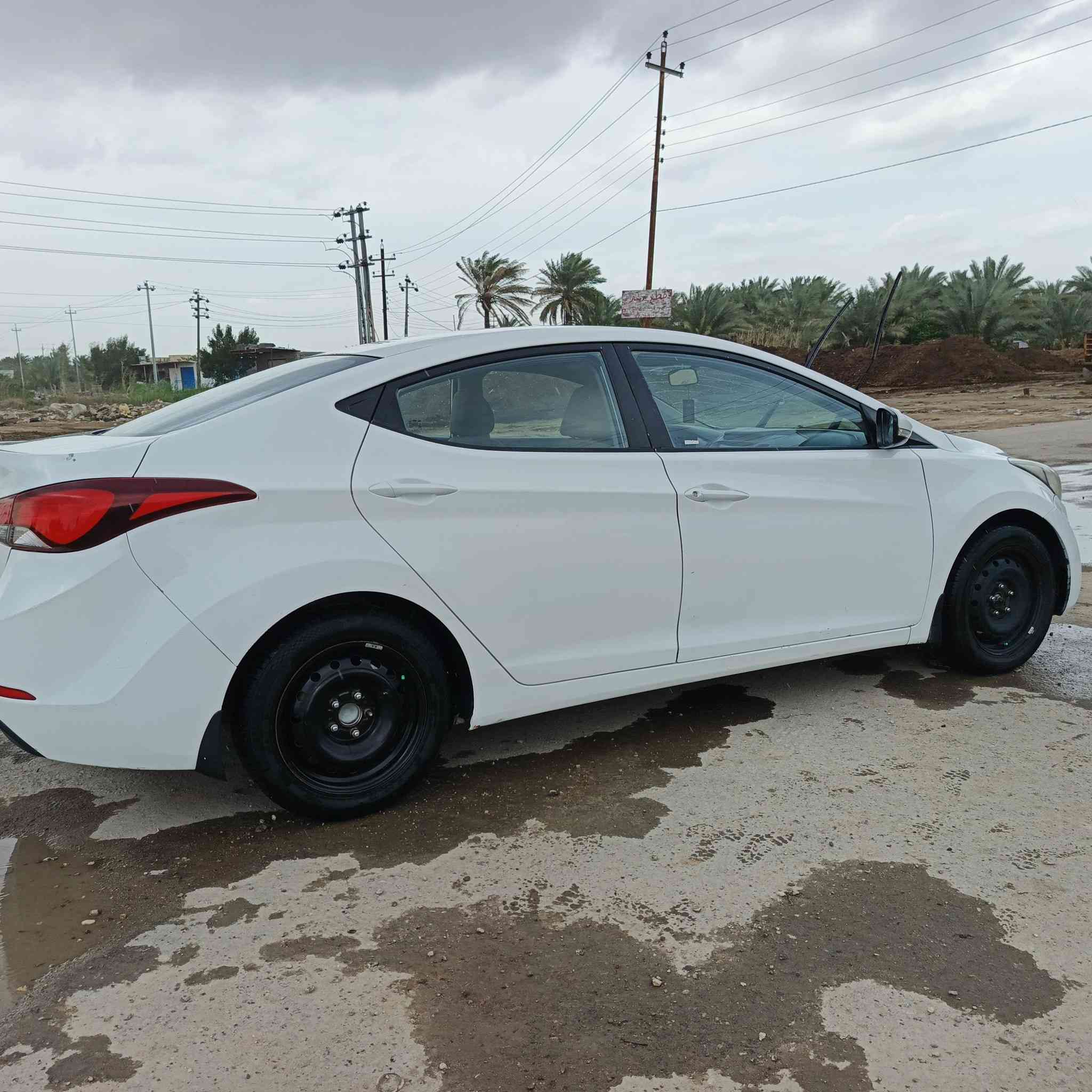 سلام عليكم لانتر 16خليجي نص فوال بيه هلال خلفي وشويه صبغ بل الدوسه مروس بجنبي مكاني بابل رقمه قادسيه تحويل ثاني يوم مكينه وكير وحداديه جداد رقمي ***********
