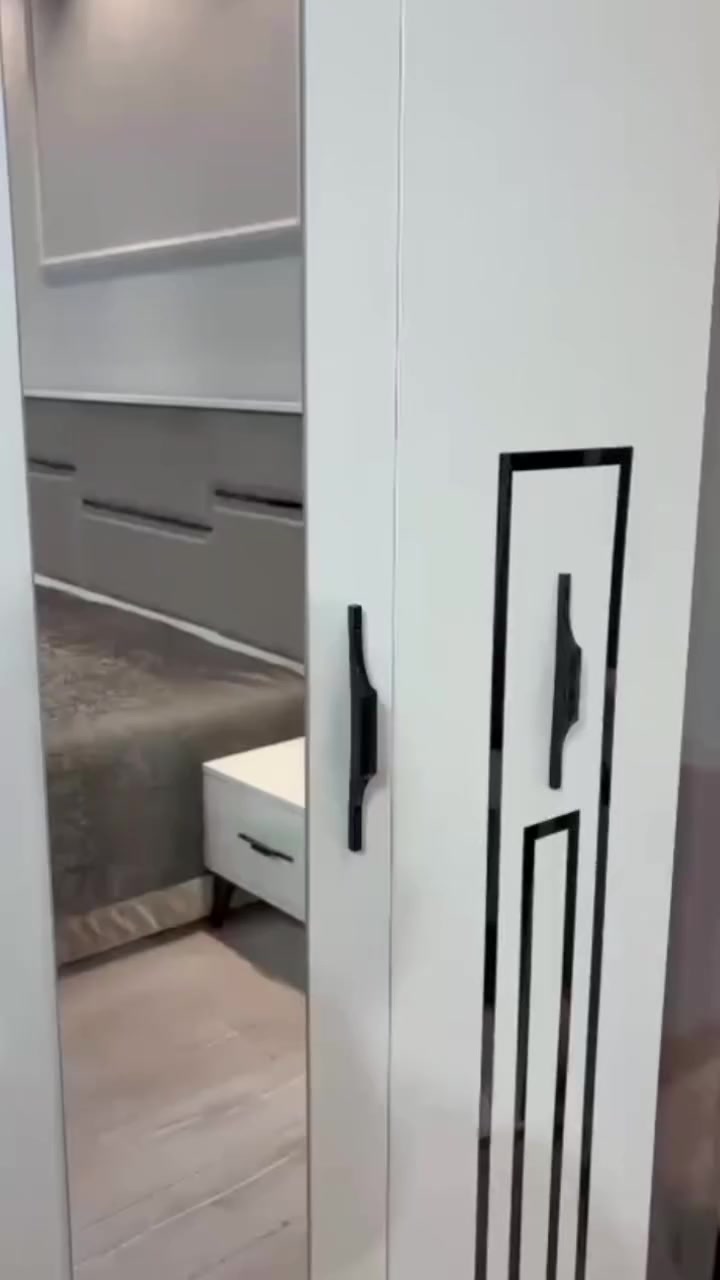 غرفة جديدة بعدهي بل كارتون مامنصبه سعر مليون 100 او بيها مجال ***********
