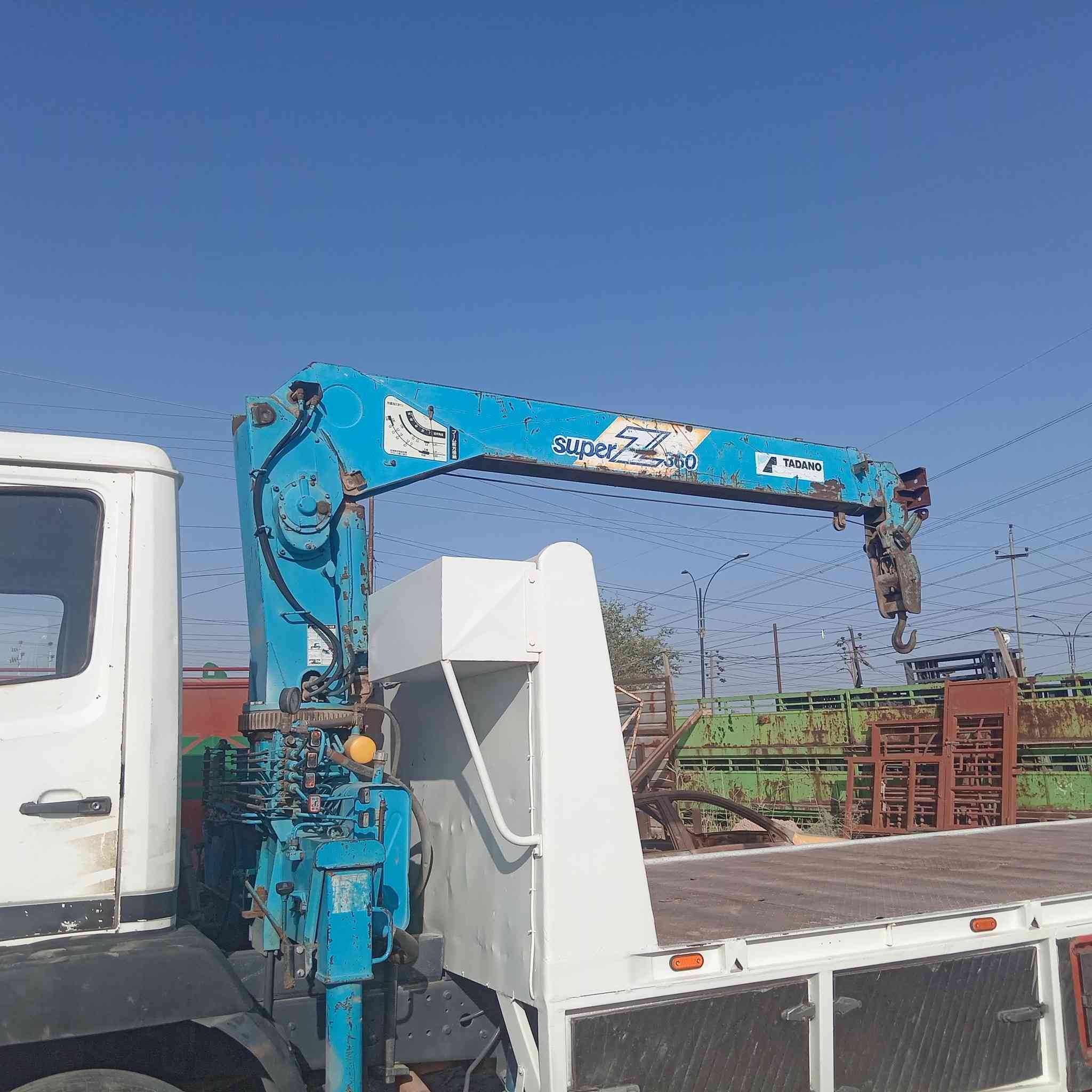 سلام عليكم كرين للبيع البه مارسيدس موديل 92 رقم انبار مشروع وطني تحويل مباشر نوع الجهاز سوبر زت ثلاثه طن مكفول من لحيم والفطر مكان ميسان العماره للاستفسار ***********
