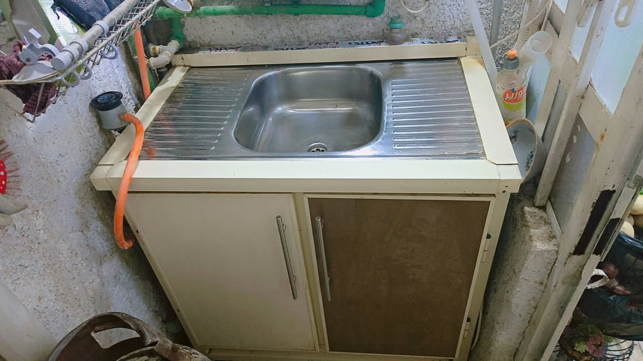 السلام عليكم
للبيع 
طباخ 4عيون فريش المصري 
ميز طعام جام ثقيل اربع كراسي 
كاونتر المنيوم سنك و الملحق مالته 
كاونتر خسب ثقيل تركي سنك والملحق كامل 
مكاني بغداد الشعب


**إذا كنت صاحب هذا الإعلان وتريد حذفه لأي سبب، رجاءا أرسل رسالة إلى الدعم الفني**