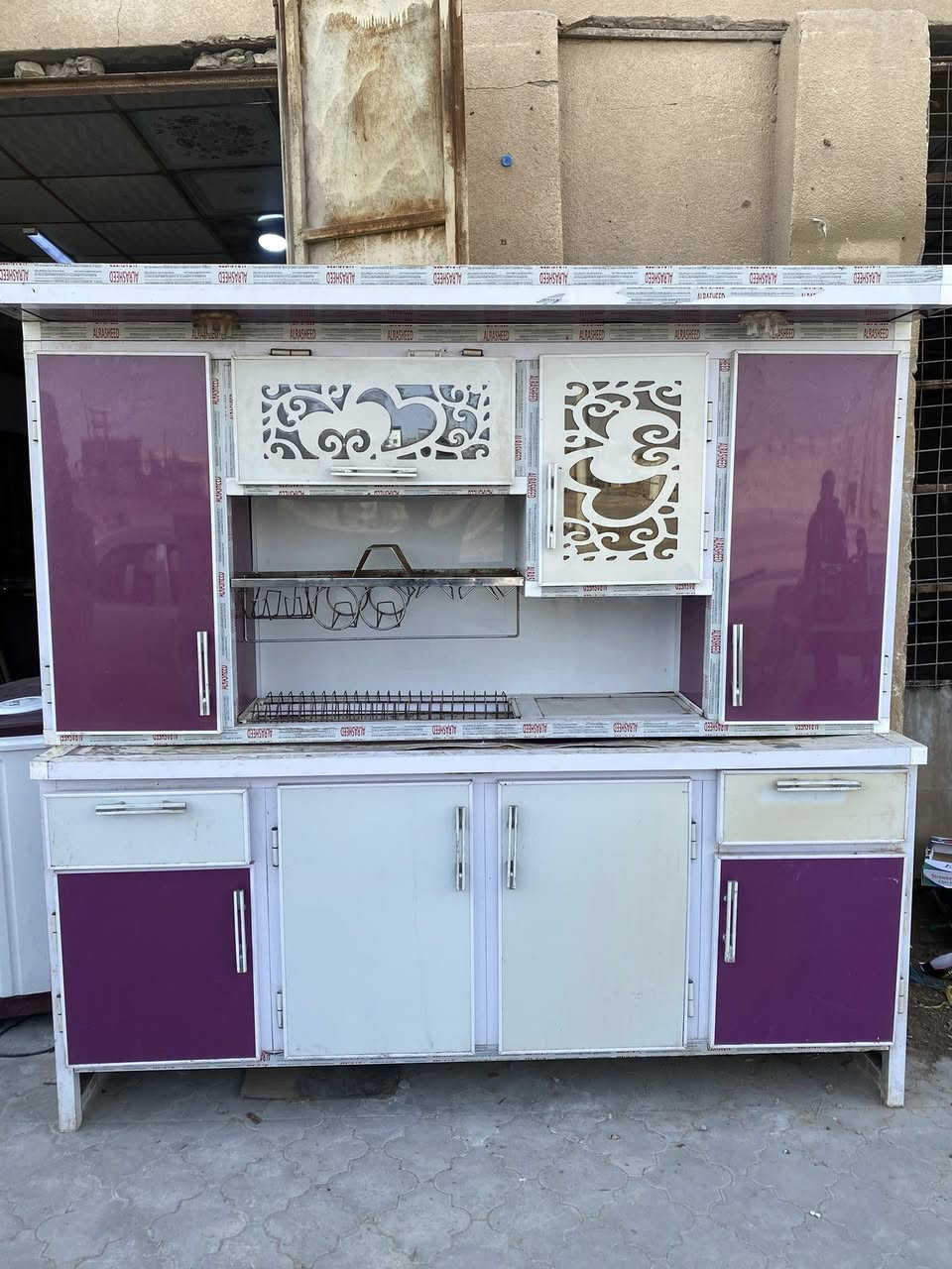 كاونترات وسنكات البيع جميع الاحجام وبأسعار مناسبة وبيه مجال رقمي للتواصل *********** ومكاني الزبير حي الريسسز شارع ابو ناجي قرب سيد غريب والمدرج
