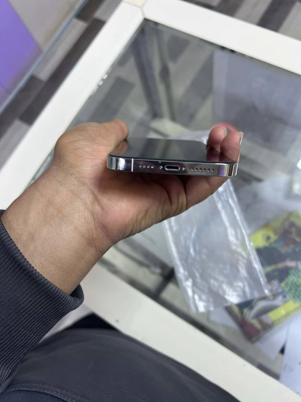 ايفون ١٣ بروماكس
نظافة ٩٩
بطاريه بلاديه ما مرفوعه ٨٤
مكفول من اي صيانه 
ذاكره ٢٥٦
وسعره جوه السوك ❤️
***********
متوفر توصيل لكل المحافظات
