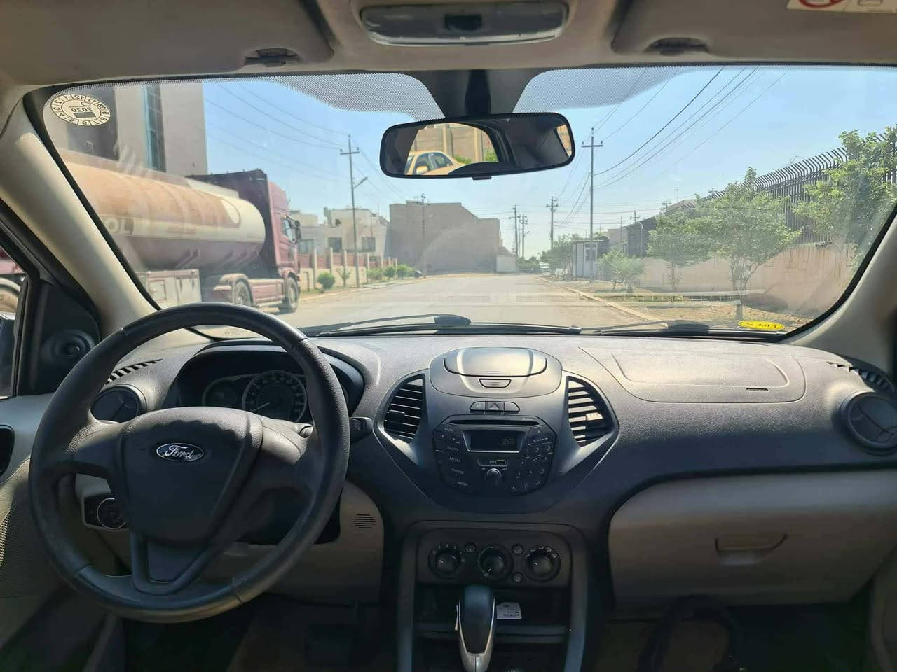 فۆرد فیگۆ گێڕ تۆماتیک
مۆدێل 2016 ڕەقم نوێ
98هەزار ڕۆشتووە
گێڕ و مەکینە بێ عەیبە
یەک چاملغی پێشەوەی سەکنی بۆیاغە
سعری 80$ معاملە
***********
***********
