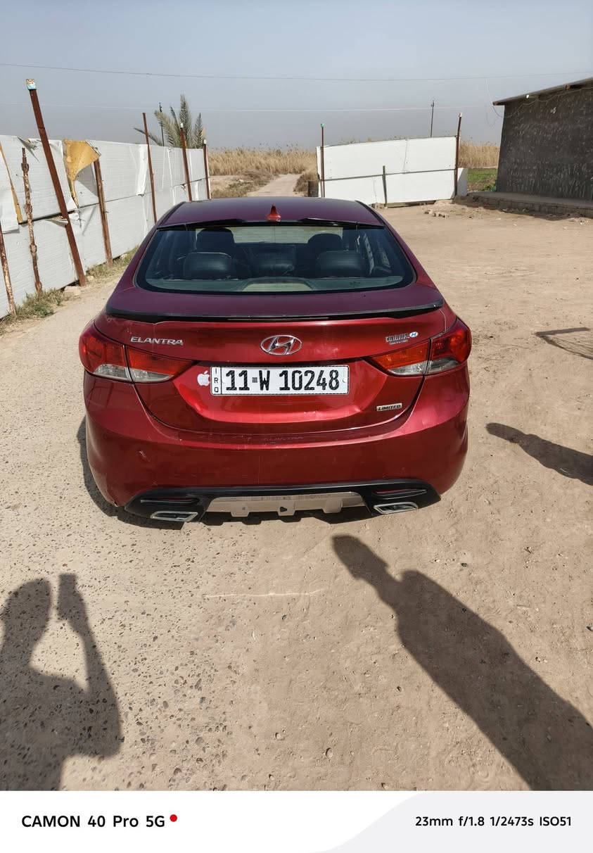 السلام عليكم
النترا مضلع ٢٠١٢
السعر ٩٧ بيهه مجال حق الجيه 
رقم الهاتف *********** اتصال او واتساب 
صور السونار موجوده بل منشور 
مواصفات لمتد ١/١ 
بصمه تشغيل 
بصمه دخول 
اشاير بل مرايات 
تحكم استيرن جهتين 
فتحه سقف 
مثبت سرعه 
نضام تقليل صرف الوقود 
مانع انزلاق 
كير ومكينه نضيفات 
محرك الفين ٢٠٠٠
