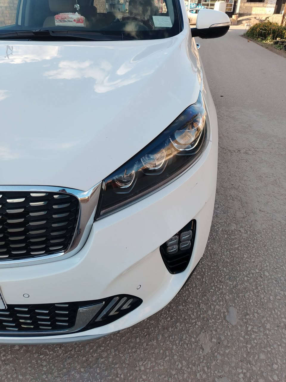 السلام عليكم ورحمة الله وبركاته
سورنتو موديل 20

السيارة تحكمات ستيرن

كشنات جلد مشمشي

تغليف أرضية جلد

كشنات تغليف

داخل بيجي +اسود

مري شفط

كامرة خلفية

شاشة كبيرة

حساس امامي +خلفي

ماشية 90 الف وقابل للزيادة

رقم انكليزي

سنوية 2031
تلفون ***********
السيارة مكفولة من الضربة والصبغ
