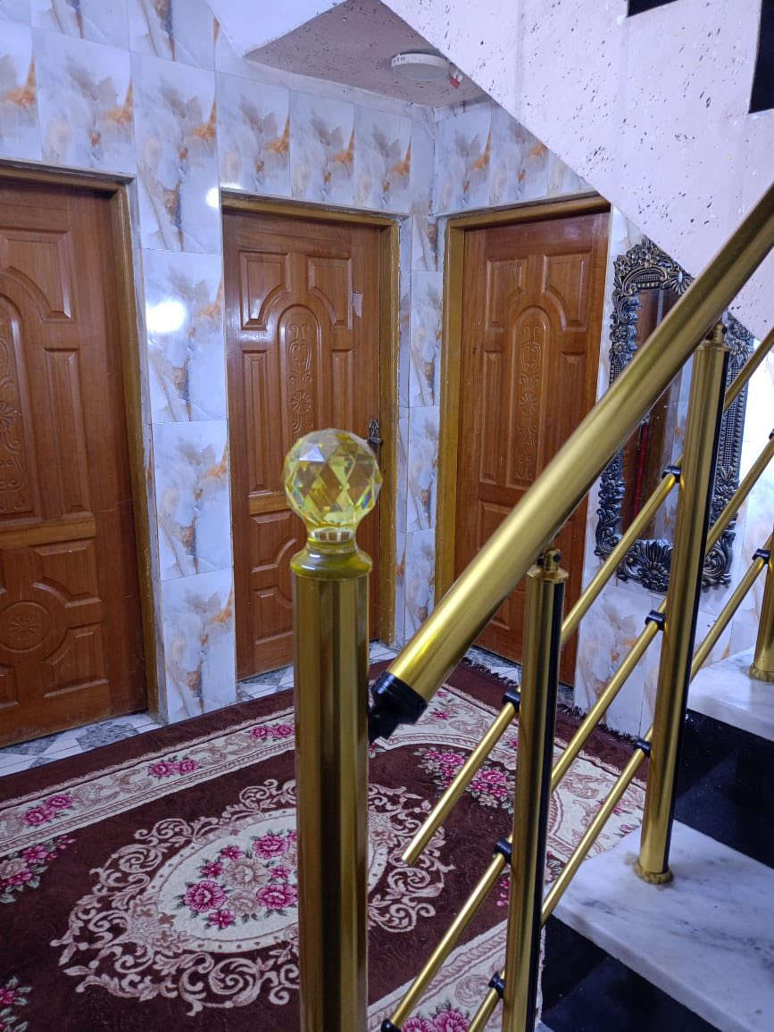 🔴 من بريد صفحة عرب جبور ديرتنا
📩 ننشر كما وردنا لنا دون تبنّي

🏡 بيت للبيع في منطقة الهواشة – شارع فلافل لبنان
بيت حديث ومتكامل من جميع النواحي، يتميز بالمواصفات التالية:
✨ حديقة كبيرة
🚗 كراج واسع
🍽️ مطبخ حار وبارد
🍳 مطبخ خارجي
🛋️ مضيف جديد مودرن
🛏️ ثلاث غرف نوم مع سويت داخلي
🏠 صالة كبيرة
🚿 حمام داخلي
🚻 حمام خارجي
📞 للاستفسار أكثر:
***********
📲 متواجد على واتساب

✍️ صفحة عرب جبور ديرتنا
