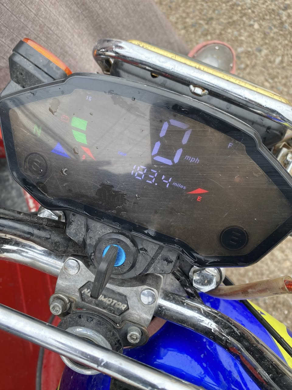 سلام عليكم دراجه  نامه برو خمسه كير مديل2025كهربيات شغاله لايت   بصمه عن بعد شاير محرك 200سيسي وراق موجوده  دبل فج سعر 750مكاني بغداد حسينيه المعامل ***********
