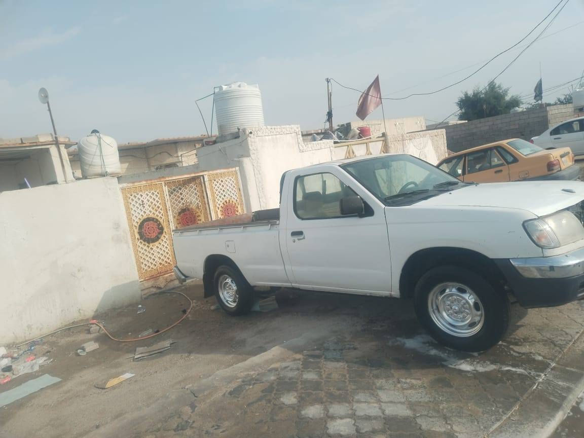 ام عليكم نيسان موديل 2002  البدي 5 حلقات  رقم بغداد الماني مكفوله من الكص ونقل مكينه 2400كير عادي كفاله تمامه حداديه جديده كهربائيّات كلها شغاله تخم تاير جديد السعر 50 بي مجال العنوان البصره الزبير الرقم  ***********
