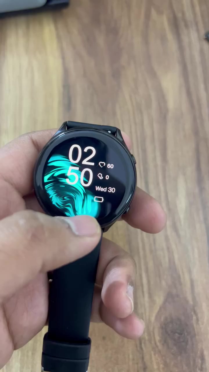 سلام وعليكم ساعه سمارت بهاذ الشكل سيرين واحد ربل والثاني حديد حصيره كلش حلوه وسلسه بلمس الي تفيده يكتب سعر وبلعافيه اعلى سعر ابيع للاستفسار ***********
