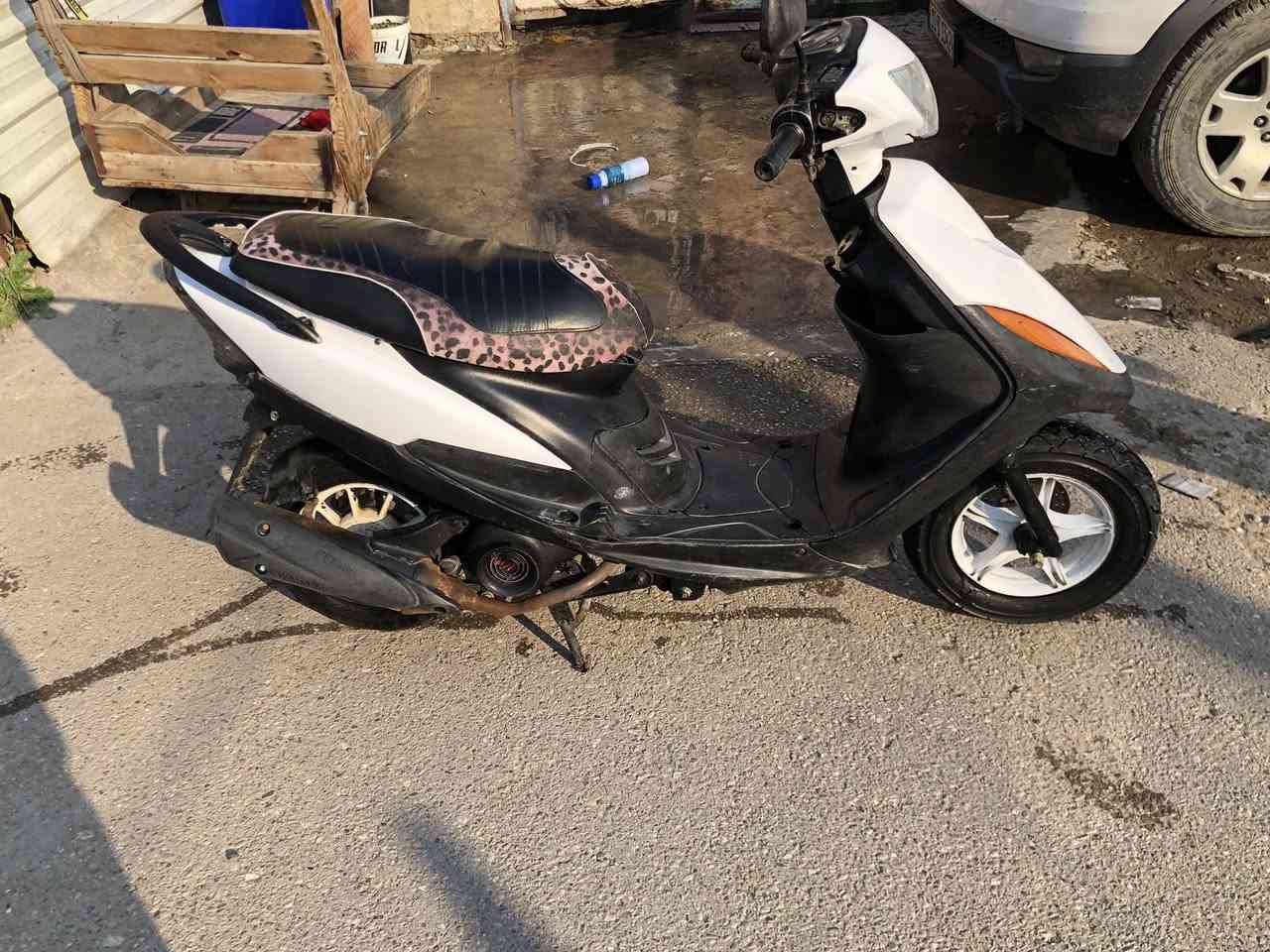 سلام عليكم دراجة ماكس لبيع شغاله سلف وهندر دراجة بيهة نقوصات قليلة محرك مامفتوح لا تنقيص ولا تبخير دراجة خير من الله هاذ رقمي متواجد واساب ***********مكاني بغداد الشعلة السعر 450وبيهة مجال
