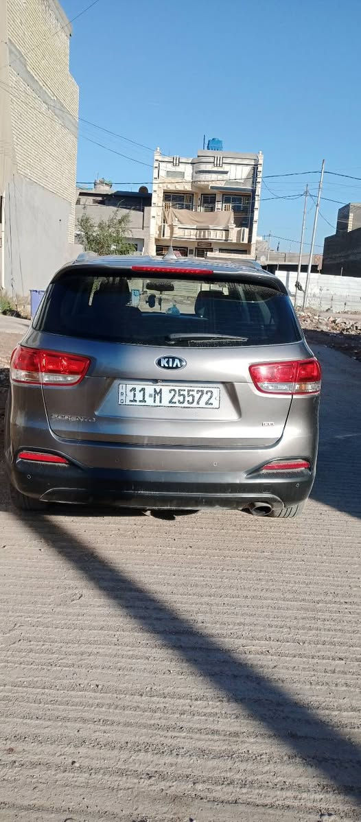 سلام عليكم
سورنتو. موديل 2016 وارد امريكي 4سلندر 2400 GDI السياره خير من الله كير محرك صدر كله كامل بشرط السياره مال جناي رقم بغداد انكليزي شاشه صغيره تحكم ستيرن تخم تاير كهربائيات شغاله السياره معروضه ب 165 وبيها مجال مكان واسط الصويره 
رقم تلفون ‏‪***********‬‏
