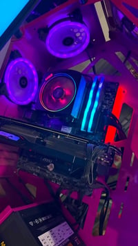 بي سي مستعمل للبيع ‎نظيف 100% + مُغير معجونة ‎المواصفات 7 fans CPU - A...