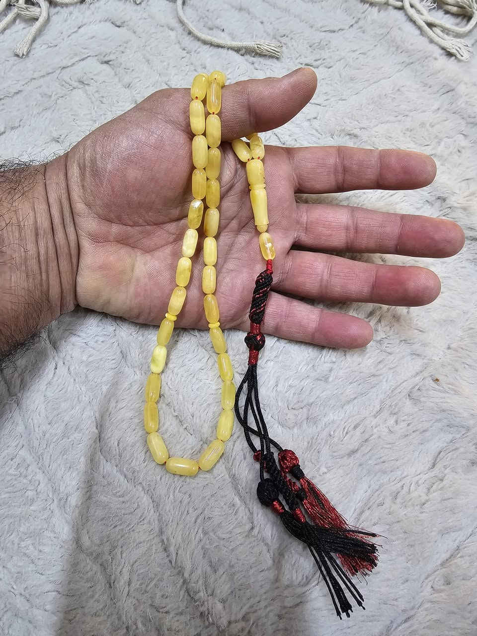 لعشاق النواعم ... لعشاق المسابح الكفيه
مسبحه من كهرب بحر البلطيق الحر الطبيعي الصافي مسبحه جيب او كفيه بجراخه صنوبريه شرط وضمان مدى الحياة بأصالة الخامة لاكبس لاضغط لا مسال لامعالج لاكهرب صيني 
وزن ١٣ غرام ٣٦ حبه قياس ٦×١٢.٨ ملم كركوشه اماراتيه


**إذا كنت صاحب هذا الإعلان وتريد حذفه لأي سبب، رجاءا أرسل رسالة إلى الدعم الفني**