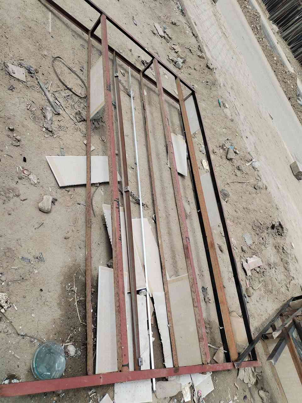 سلام عليكم.. للبيع ميز عرض جام المنيوم سعره 70 ميز خشب تركي عرض 3م سعره 100 ميز حديد ثقيل عدد3 سعرهن 100 نضيفات كلش


**إذا كنت صاحب هذا الإعلان وتريد حذفه لأي سبب، رجاءا أرسل رسالة إلى الدعم الفني**