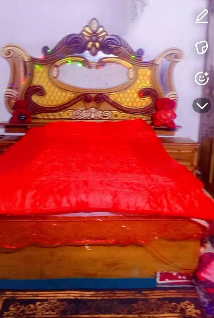 غرفه للبيع كنتور ابو ملحق ابو 6 وميز مال بلازمه وزاويه وميز غرفه جاهزه بسبب البيع محتاج فلوس واريد ابيعه السعر 350 وبيها مجال 
مكان الطارمية شارع البحجازي 
***********
‏‪***********‬‏
