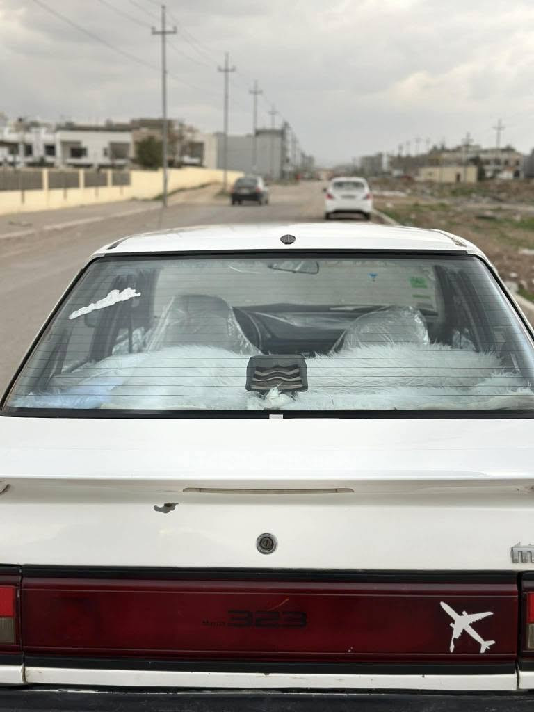 مازدا ٣٢٣ گيرو مةكينة بة شةرت چوار تاية و ويلي خاوين پشت و پيشي بي ليدان كارا بايةتي لپشتو پيشي بة شةرت ئةشيايي ت ةبريت كاملة بة ناو كردن و ئةوةليات بة شةرت سةنةوي ٢٠٢٢ بةسةر چوة گؤرينةوة دةكةين بة يارس و تيدا هةر شتةو بة سحر ي خؤي ٣١ ماحمةليةكي برايانة
٣وةرقة  خرامةي لةسةرة لةگةل ريزي ئةدمين *********** شوين هةولير أربيل, العراق
