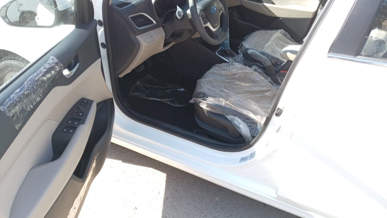 السلام عليكم
هونداي اكسنت مال شركه خليجيه موديل٢٣ سياره ع وضع شركه كلهه ع وضعهه تايرات شركه بيهه سبيرهه منازل كتلوكات سويج ثاني غراضهه كلهه ب جيس مكينه ١٦٠٠ دوش كير مرغوب ع ايد وحده كفاله من ضربه وصبغ وبارد ومسويلهه سونار جديد 
رقم بغداد باسمي رقم جديد هزه جديده 
سياره مواصفات معروفهه مال خليجي 
*********** هذا رقم صاحبها
