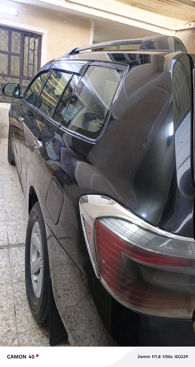 للبيع فقط
تويوتا هايلاندر ٧ راكب موديل ٢٠٠٩  كير محرك ٤ سلندر بلادي صدر أمامي خلفي تبريد قطعتين جاهزه لون أسود صبغ احزام أثر جراد بسمي رقم بغداد السعر 100  ورقة وبيها مجال
موبايل ***********
بغداد
