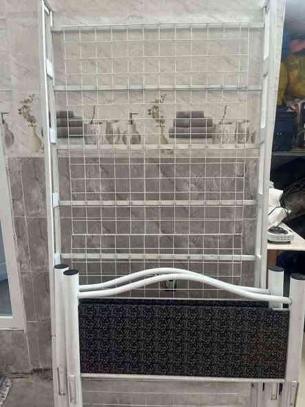 جربايه لعدد 2 مع دوشك السعر 100 بيه مجال عنوانه كركوك حي عسكري الرقم ***********
