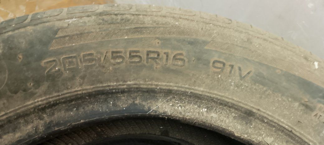 تخم تايرات نص عمر للبيع  للاستفسار الاتصال ***********
