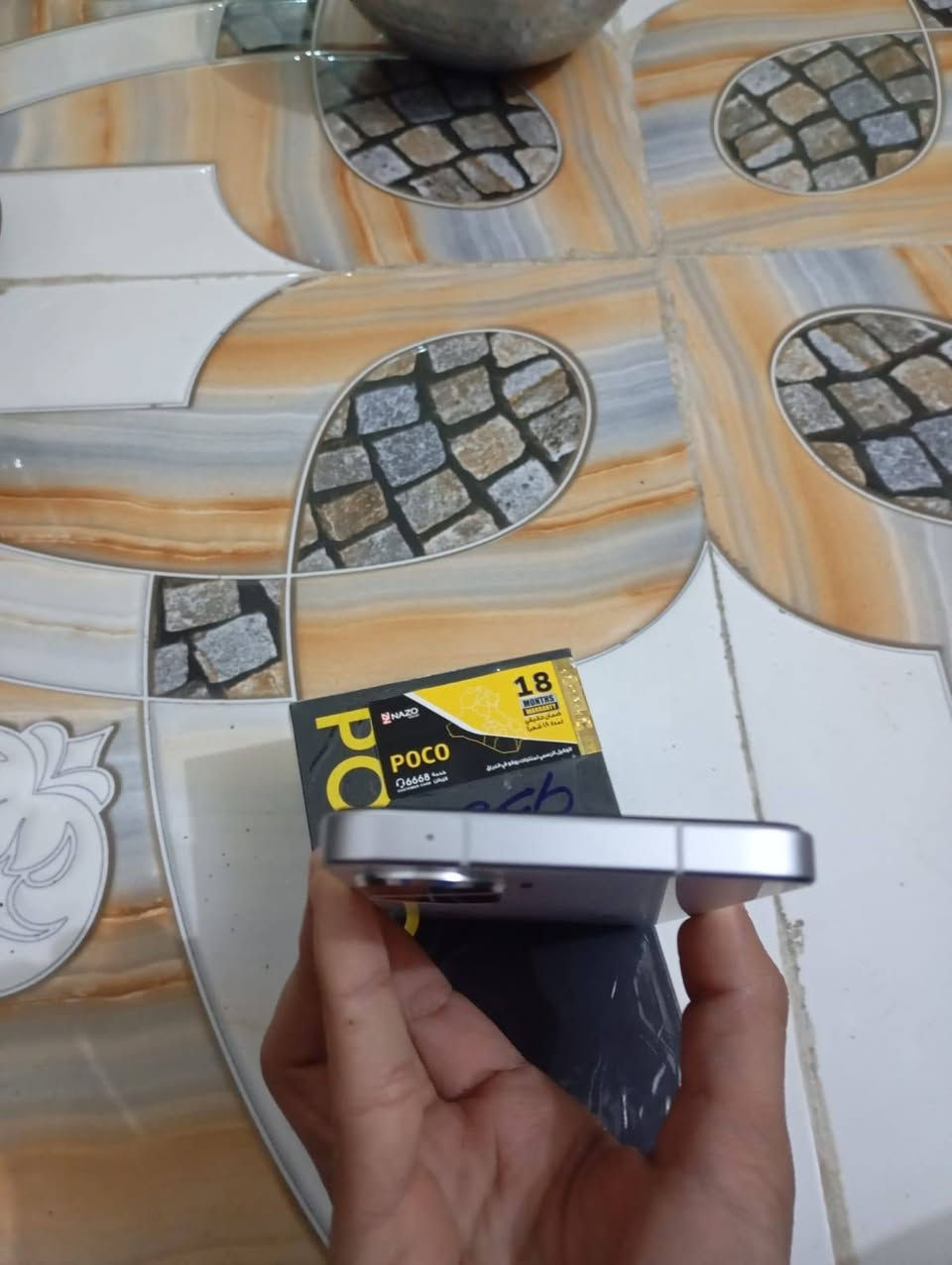 سلام عليكم 
Poco F7 
ذاكره/256
العشوائيه/12
المعالج/سناب دراغون 8s
البطاريه/ 6500 يعني انسى شي أسمه شحن
السعر/445 وبيه مجال


**إذا كنت صاحب هذا الإعلان وتريد حذفه لأي سبب، رجاءا أرسل رسالة إلى الدعم الفني**