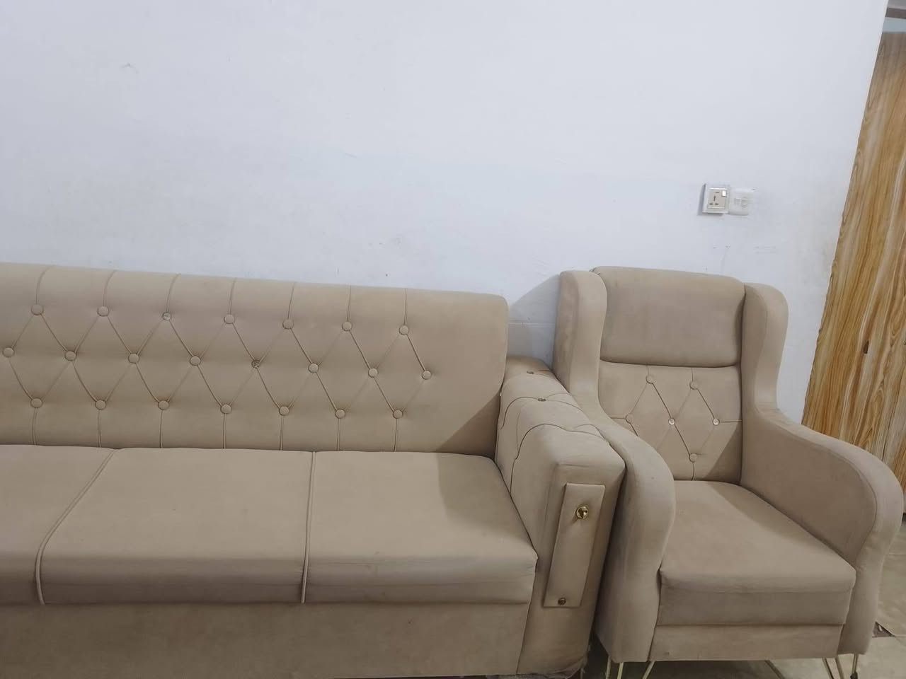 تخم تركي للبيع بسعر مناسب


**إذا كنت صاحب هذا الإعلان وتريد حذفه لأي سبب، رجاءا أرسل رسالة إلى الدعم الفني**