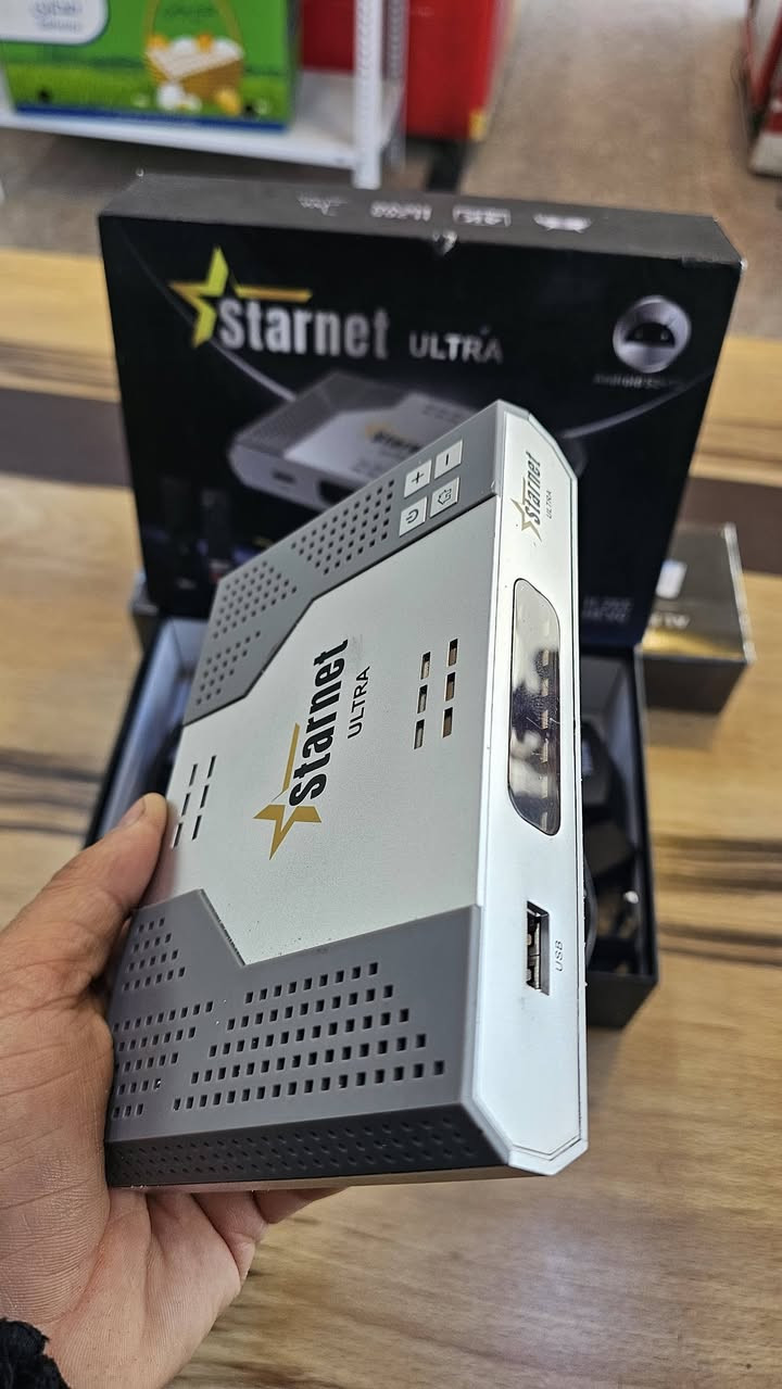 ستلايت ستار نت الترا 4K للبيع 
السعر 150000
  يوجد توصيل الكل المحافظات 
 الجهاز 4k بنظام أندرويد 9
قابل تفعيل الباقه البنفسجية 
ومفعل البنفسجية 💜💜
بقيه التفاصيل السيرفيرات بالصور 
 محتويات العلبة:
 2 ريموت بلوتوث
 محول 12V أصلي
كيبل HD 
الجهاز نضيف
الجميع


**إذا كنت صاحب هذا الإعلان وتريد حذفه لأي سبب، رجاءا أرسل رسالة إلى الدعم الفني**