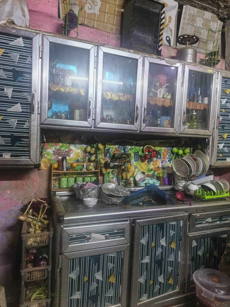 كاونتر ٦ قطع ب٣٥٠ وبيه مجال *********** اتصلو علرقم
