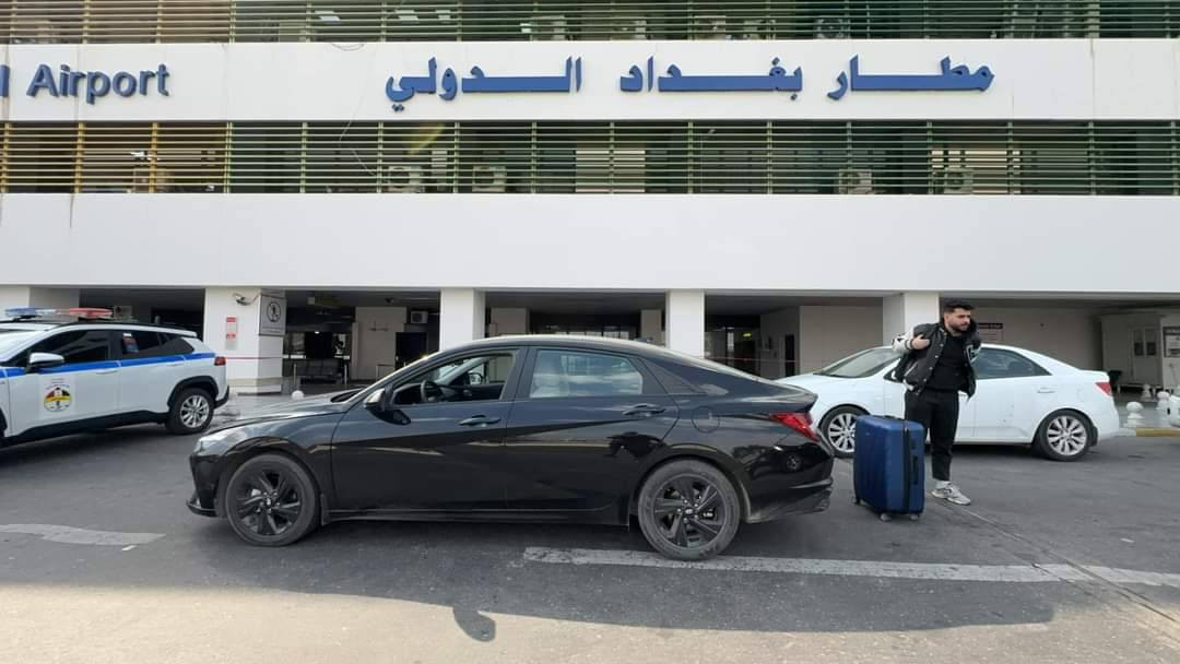 النترا 2022 هايبرد سوداء اللون
سيارة اقتصادية وحلوة ومرتبة مال بيت

المواصفات ( 4 بصمات تشغيل وفتح ابواب وفتح صندوق - توقف ذاتي امامي وخلفي - تشغيل عن بعد - مانع انزلاق - حساسات امامية وخلفية - تحكمات استيرن فول - تدفئة المقاعد الامامية - تبريد وتدفئة خير من الله - ٣ مستويات قيادة نورمال و سبورت و سمارت - بلوتوث - شاشة كبيرة - مخارج يو اس بي - ماشية 46,500 كيلو قابل للزيادة)

الضرر ( الجاملغ الخلفي عكس السائق بأمريكا - جاملغ خلفي خلف السائق و باب بالعراق - رصعة هلالية فوك التاير الامامي - جاملغ خلفي خلف السائق شي بسيط)

سعرها 140 وبيها مجال ان شاء الله ولوما مضطر على البيعة ما ابيع لان عندي ظرف مديون لاجل عملية واريد اوفي ... والا ما ابيعها لان سيارة مرتبة وبالعافية على الي ياخذها 

مكان السيارة بغداد - العطيفية - المنصور

للتواصل فيس بوك + واتساب *********** بغداد, العراق
