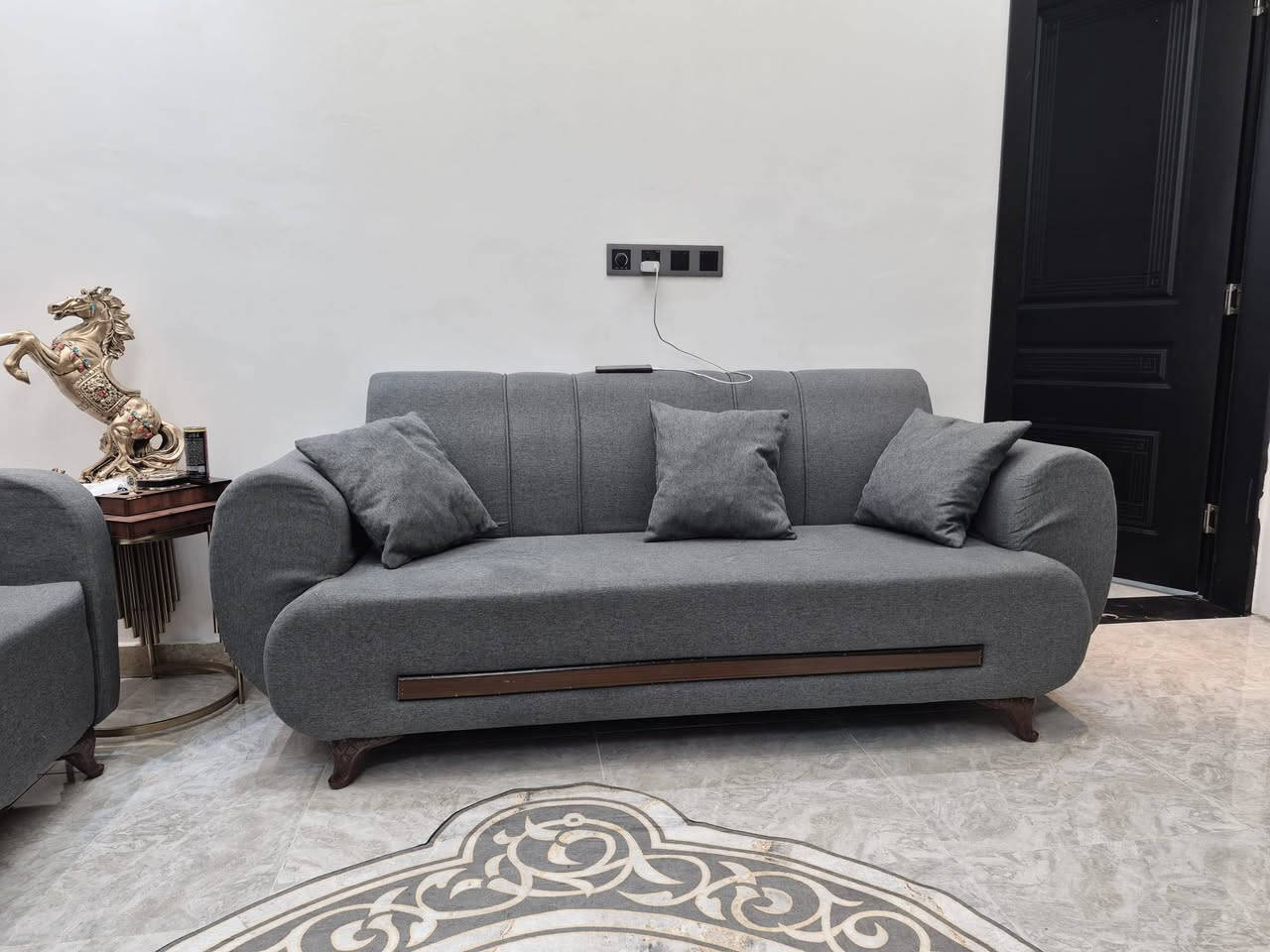 سلام عليكم تخم البيع مودرن صار سبوع من اخذته ناصريه ***********
