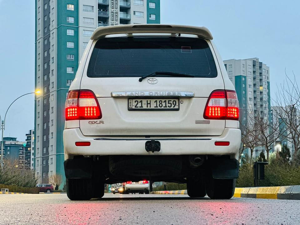 تۆیۆتا لاندکڕۆز مۆنیکا 2005 گێر ئۆتۆماتیک 
تبرید مەرکەزی 
جام کارەبایی 
فول مواسەفات ڕەقەم سلێمانی 
سەنەوی نوێیە تا 2027 
هیچ مەسرەفێکی تێدانیە 
وێنەی سۆنەرەکەیم داناوە 
ماڵی دۆستە 
گێر و مەکیەنەی بەشەرت 
هیچ کێشەیەکی تێدا نییە 
180ورقه و مجاليكى برايانه 
***********
